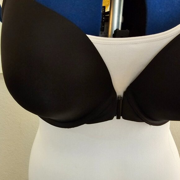 Torrid front closure bra - Picture 2 of 9